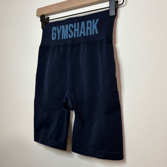 Gymshark Flex Cycling Shorts in Navy - Picture 8 of 12